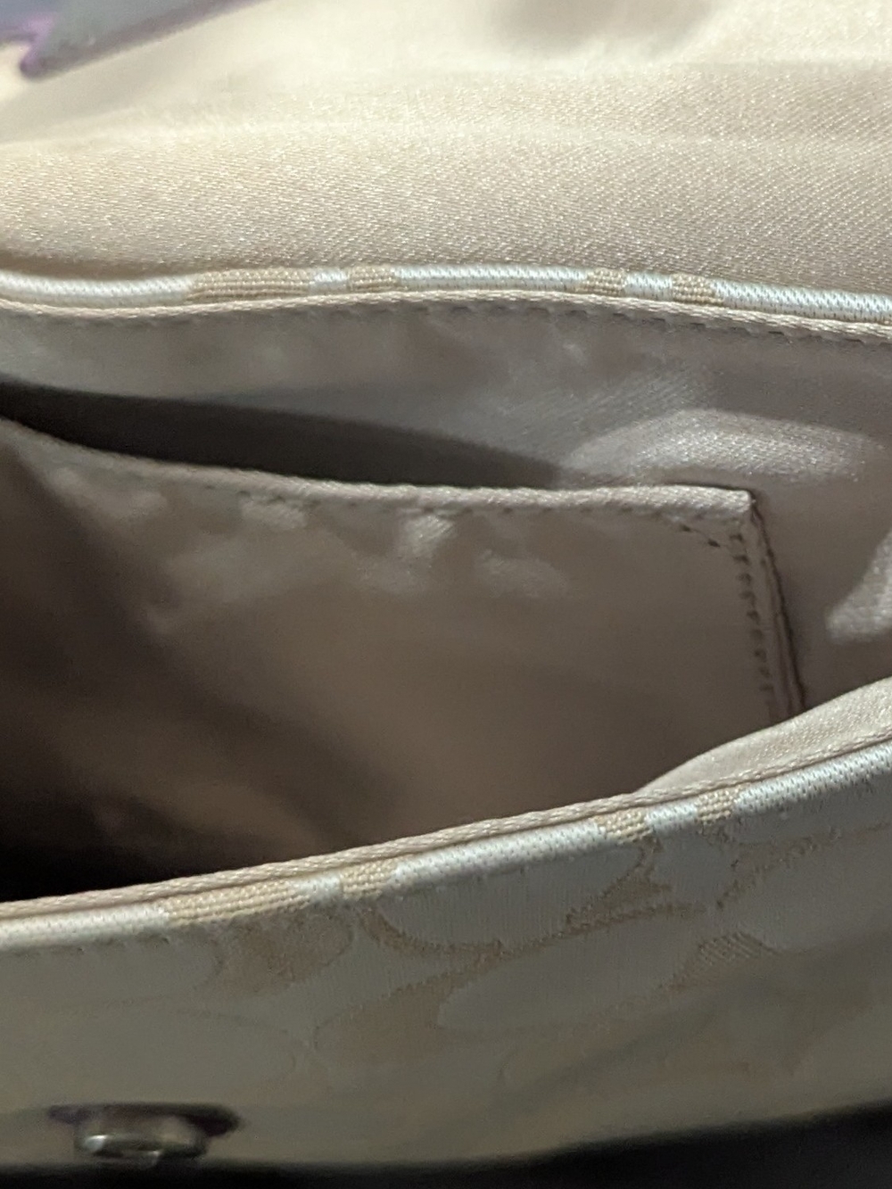 Coach Signature Canvas Shoulder Bag in Lavender Trim - Picture 5 of 6